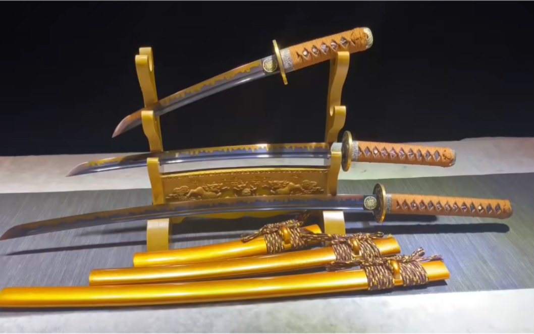 欧冶刀剑t10覆土烧刃高温烤黑发红铜装武士打刀