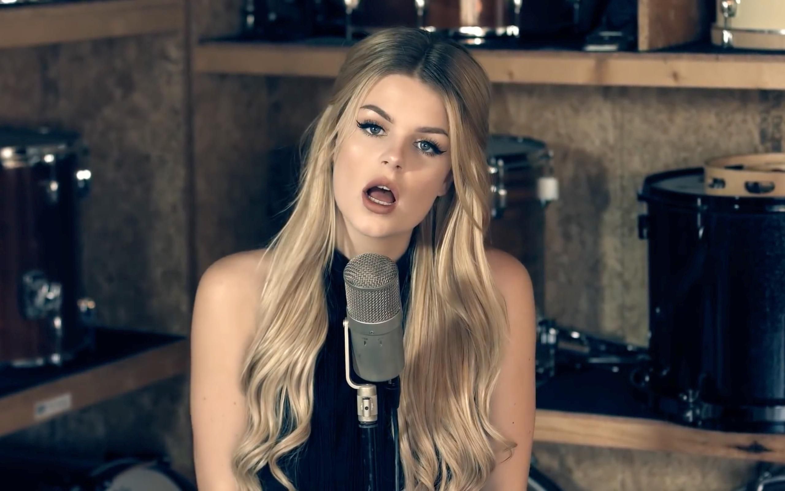 那个照顾你情绪的人是否还在你身边,荷兰翻唱女歌手davinamichelle