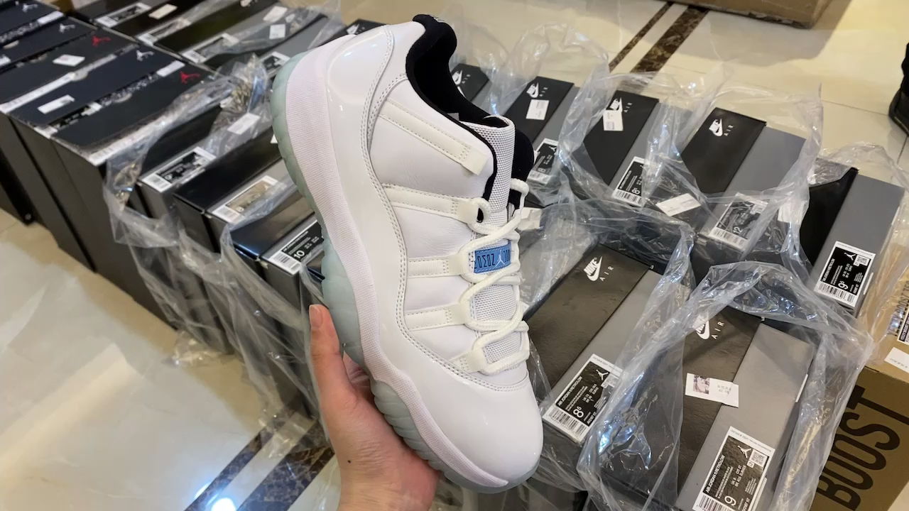 air jordan 11 retro low aj11传奇蓝低帮_哔哩哔哩_bilibili