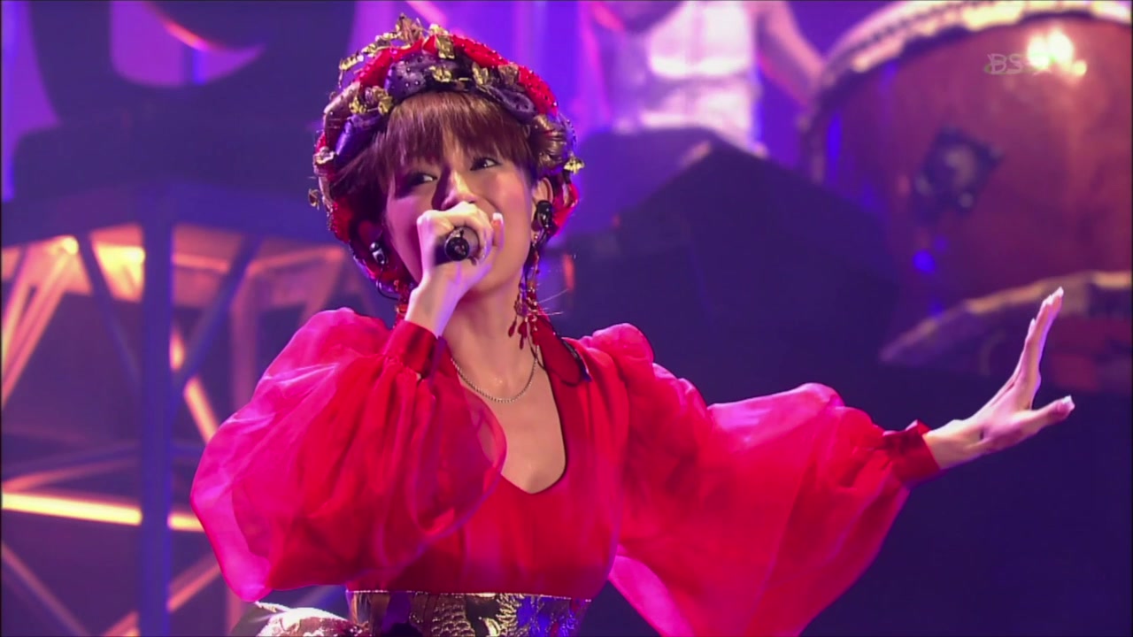 好希望滨崎步再演唱一次《theme of a-nation 03》那年美得不像话