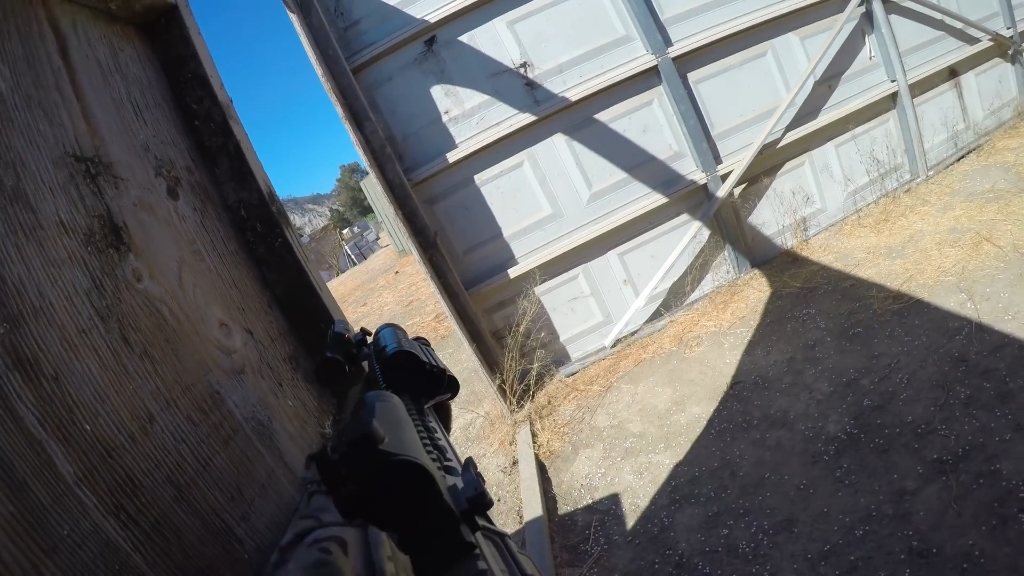 真人版吃鸡:战士斯沃特