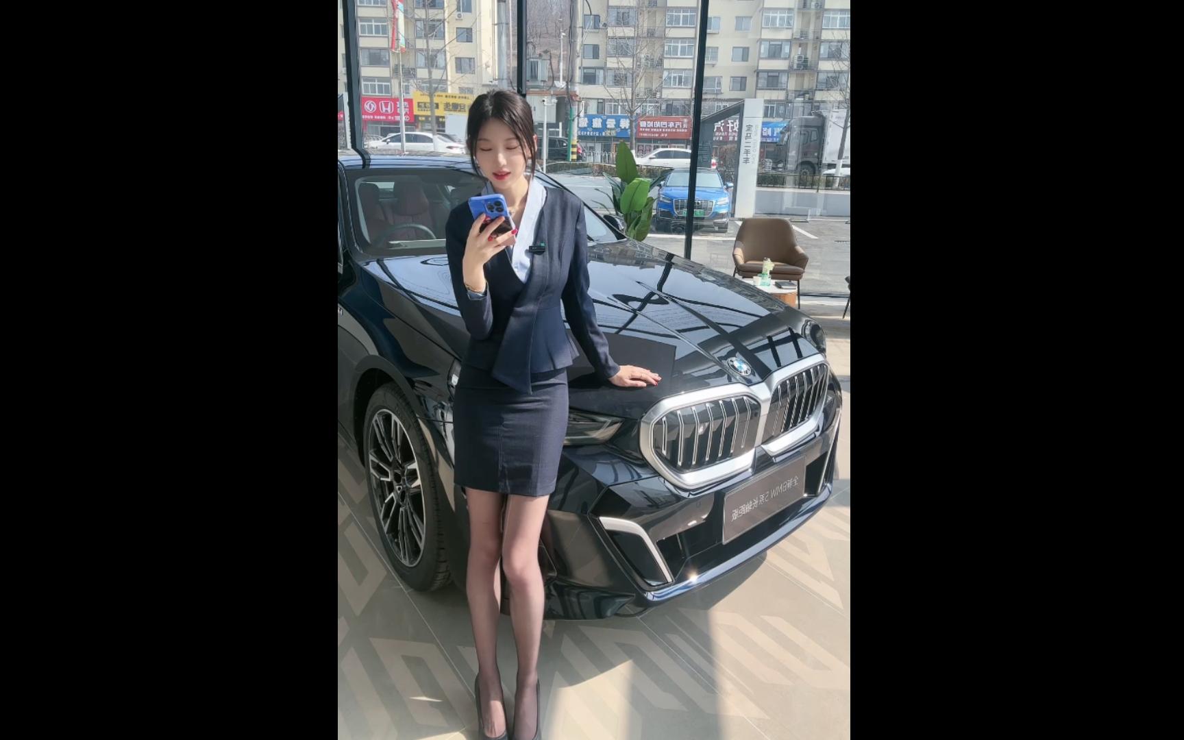 03-13 最温柔汽车女主播 小欣欣