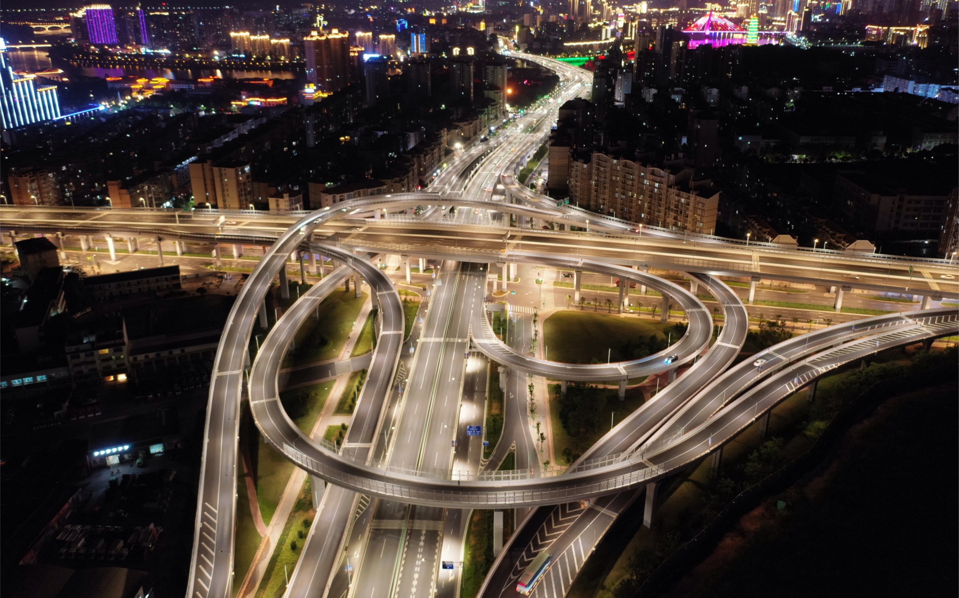 【航拍】赣州市新旧城交替