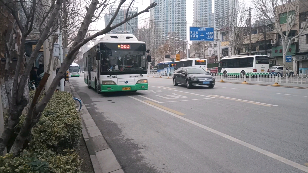 武汉公交583路 17气精 二七路二七横路出站视频