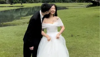 拍婚纱照好累啊，先给大家看看花絮嘿嘿