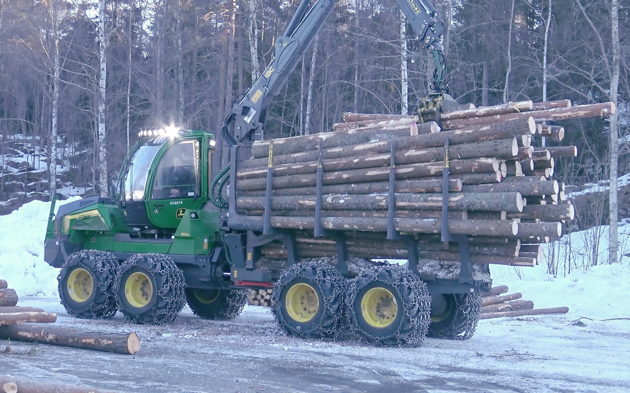 约翰迪尔910g木材运输车4k