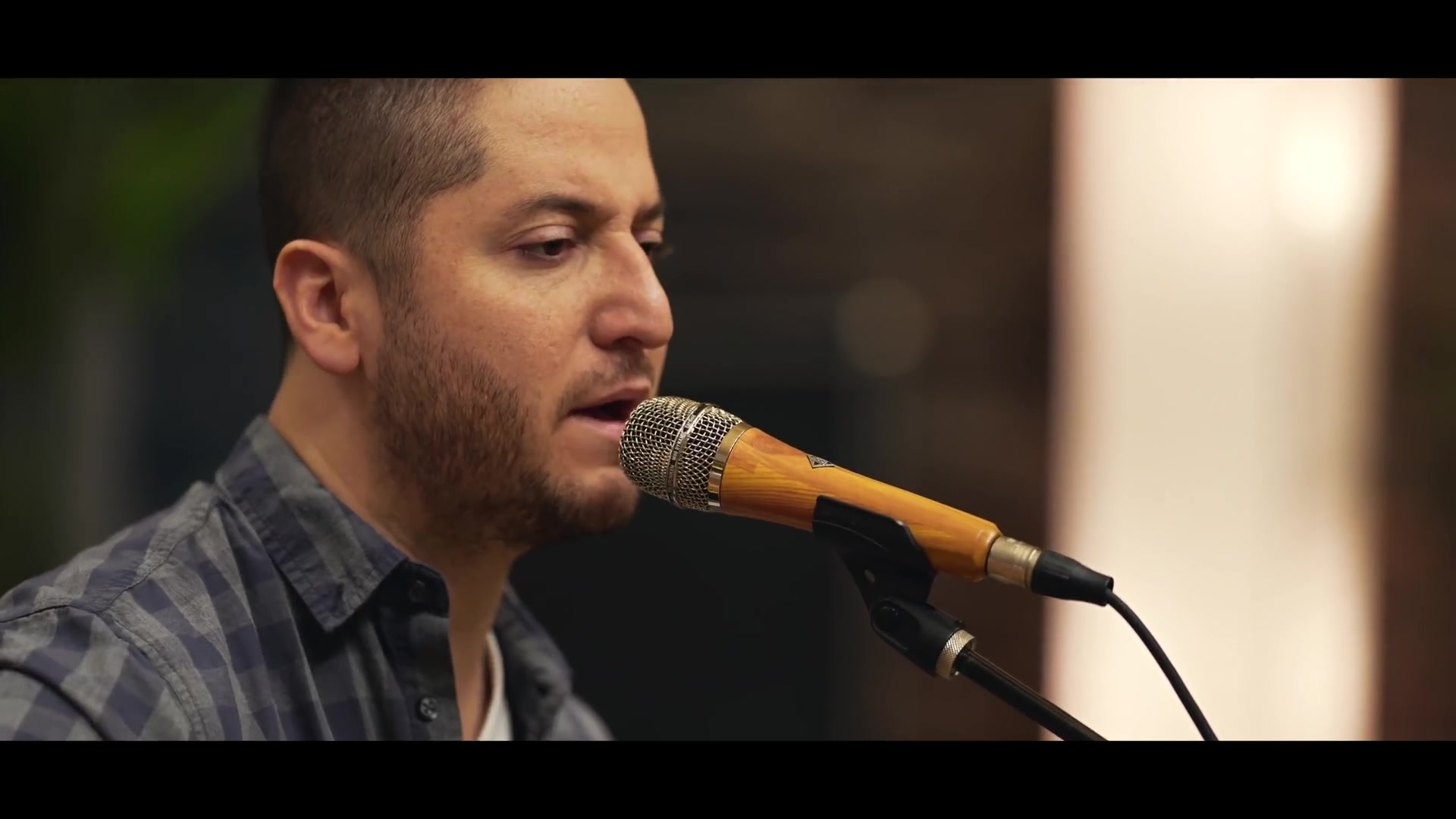 [图][搬运] Umbrella - Rihanna feat. Jay-Z (Boyce Avenue acoustic cover) on Spotify