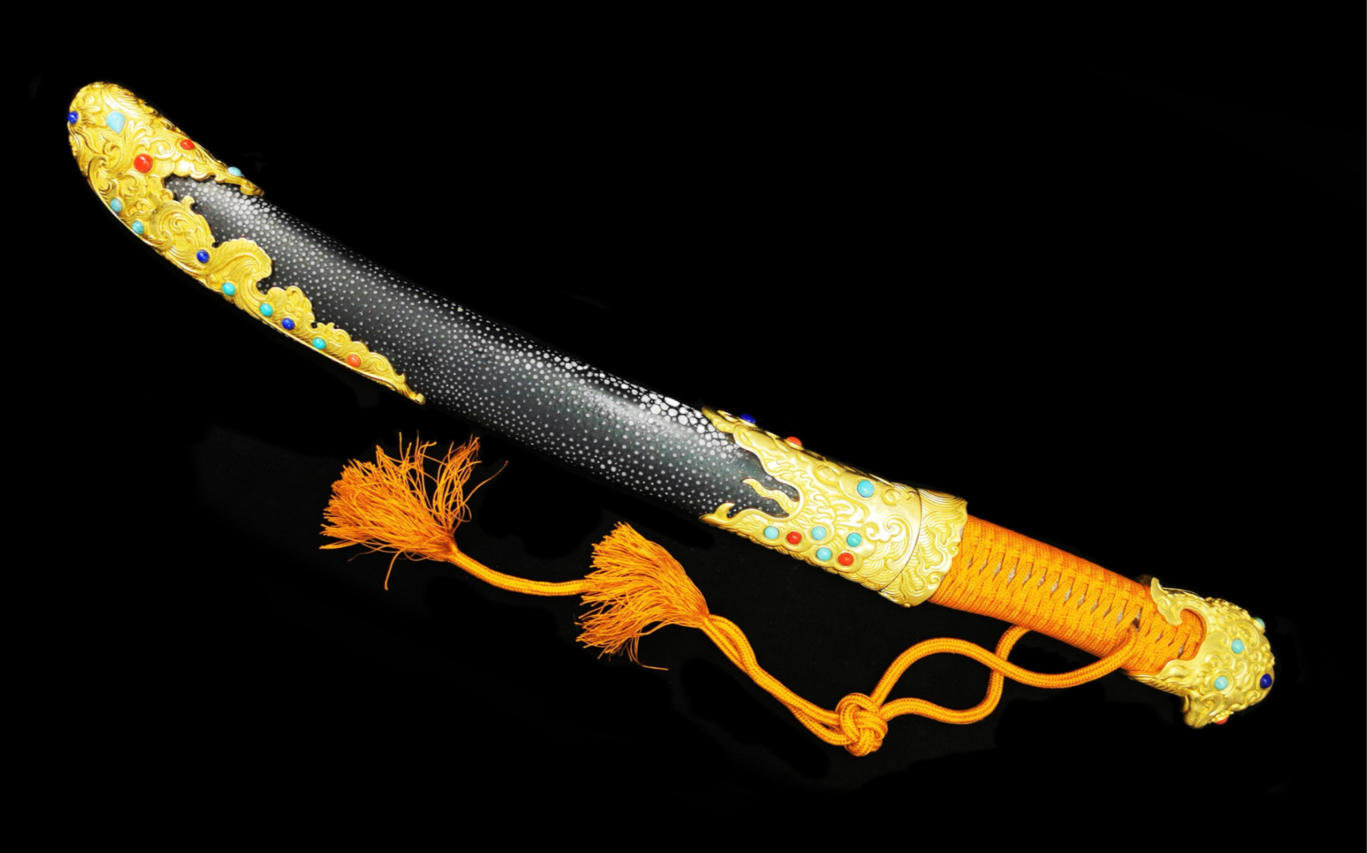 复刻清宫武备之～木嵌铜饰件柄鲨鱼皮鞘撩刃合口短刀