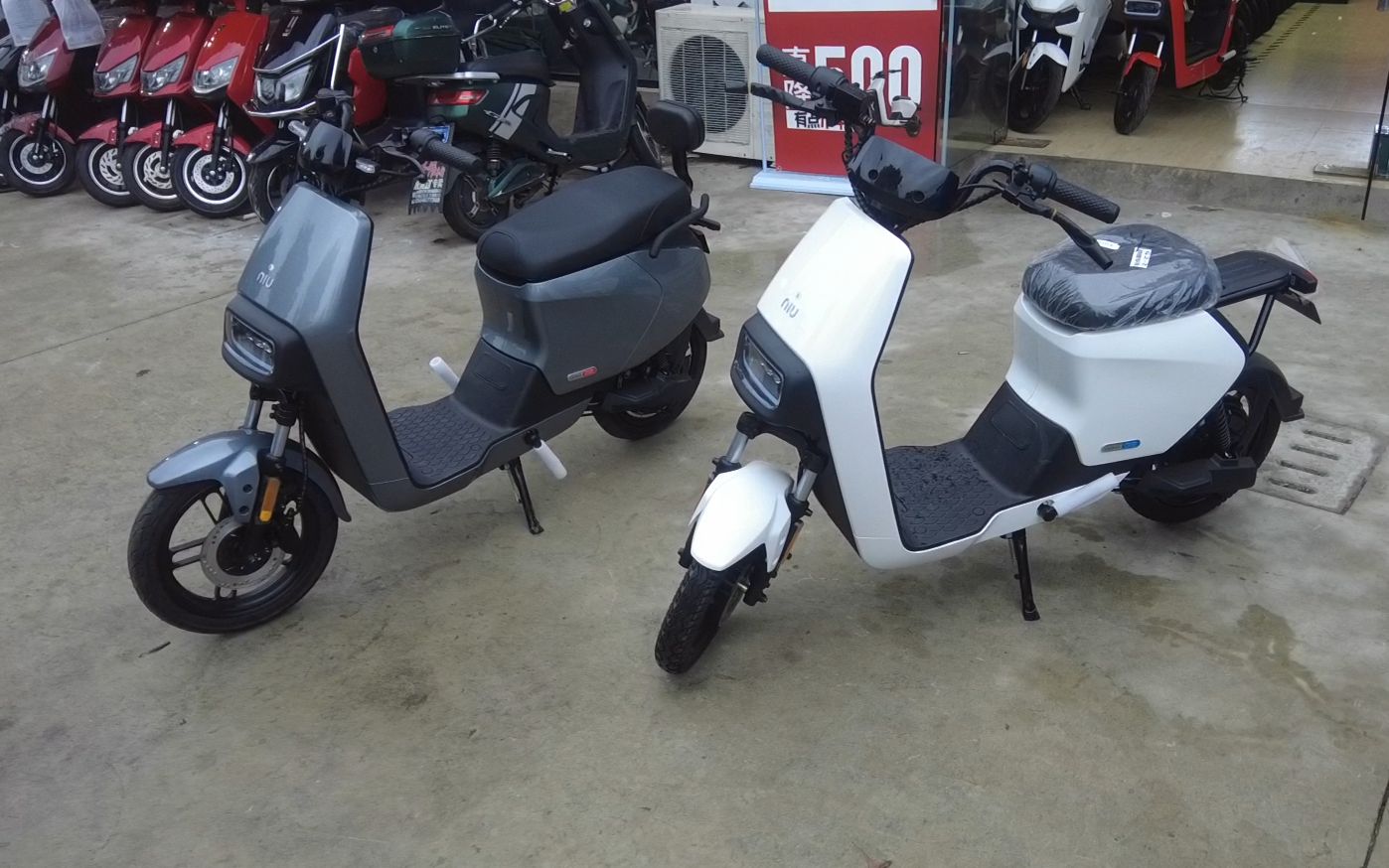 小牛 gova g2 新国标电动车2个版本的详细对比,看看有哪些不同!