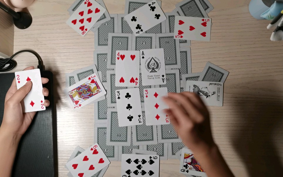 一个人摆扑克玩法图解图片