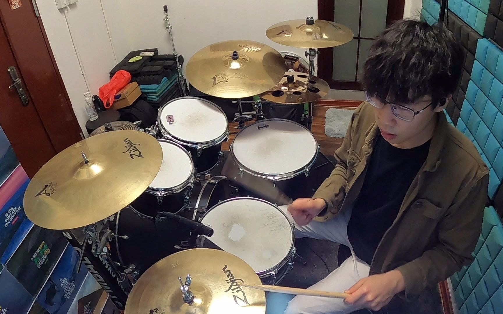 [图]NewJeans - OMG | Drum Cover by Crow Chan