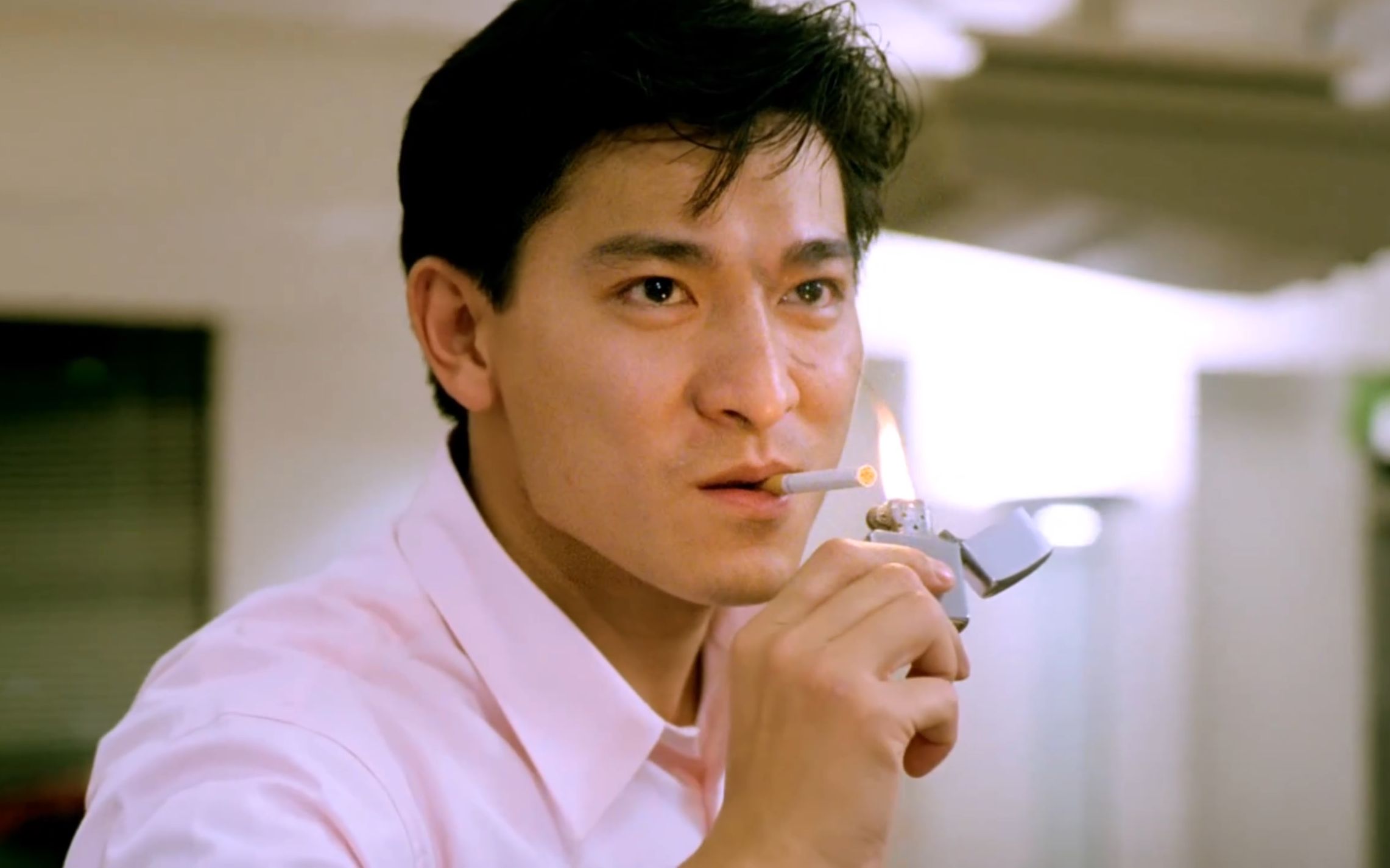 在b站看四大花式点烟名场面 给大哥来根华子