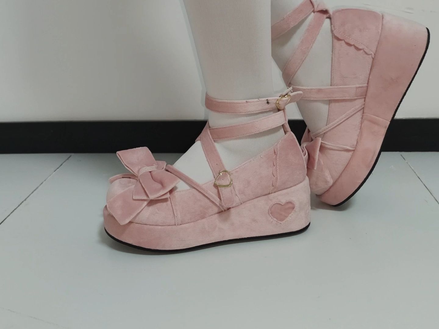 lo鞋分享—浣熊吐司 橱窗娃娃 粉色厚底