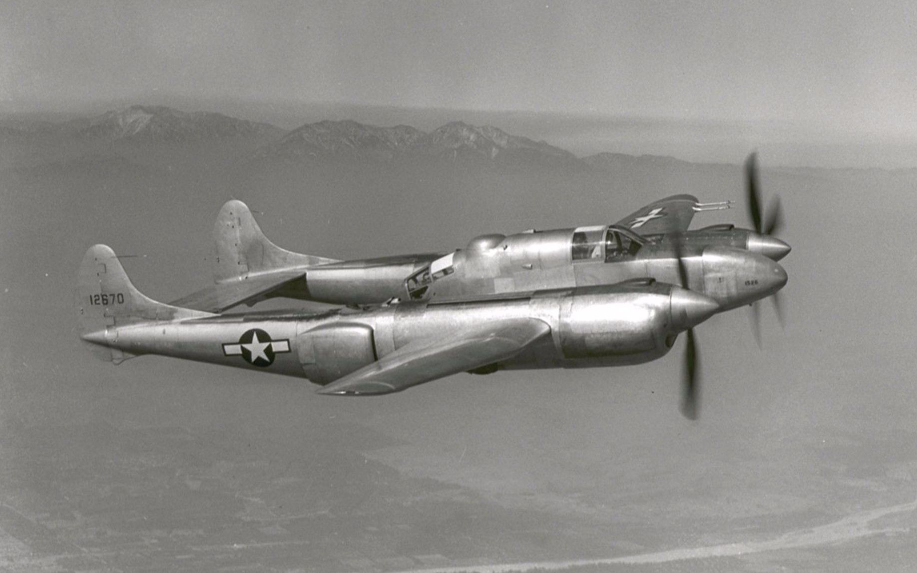 【战机】洛克希德xp-58"连环闪电"重型战斗机历史影像_哔哩哔哩_bili