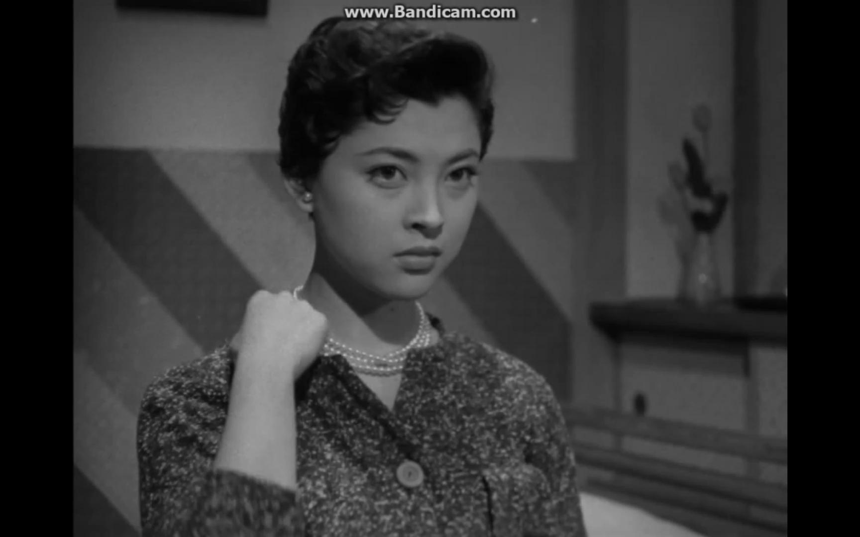 【视频剪辑/日本女星】颜(1957 冈田茉莉子脱丝袜_哔哩哔哩_bili