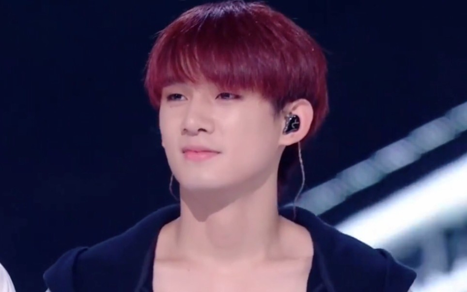 活动  【boystory】点评r1se舞台姚琛哥哥一脸慈爱微笑