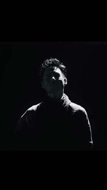 张学友唱这首歌最有气场,有霸气,豪情冲天.