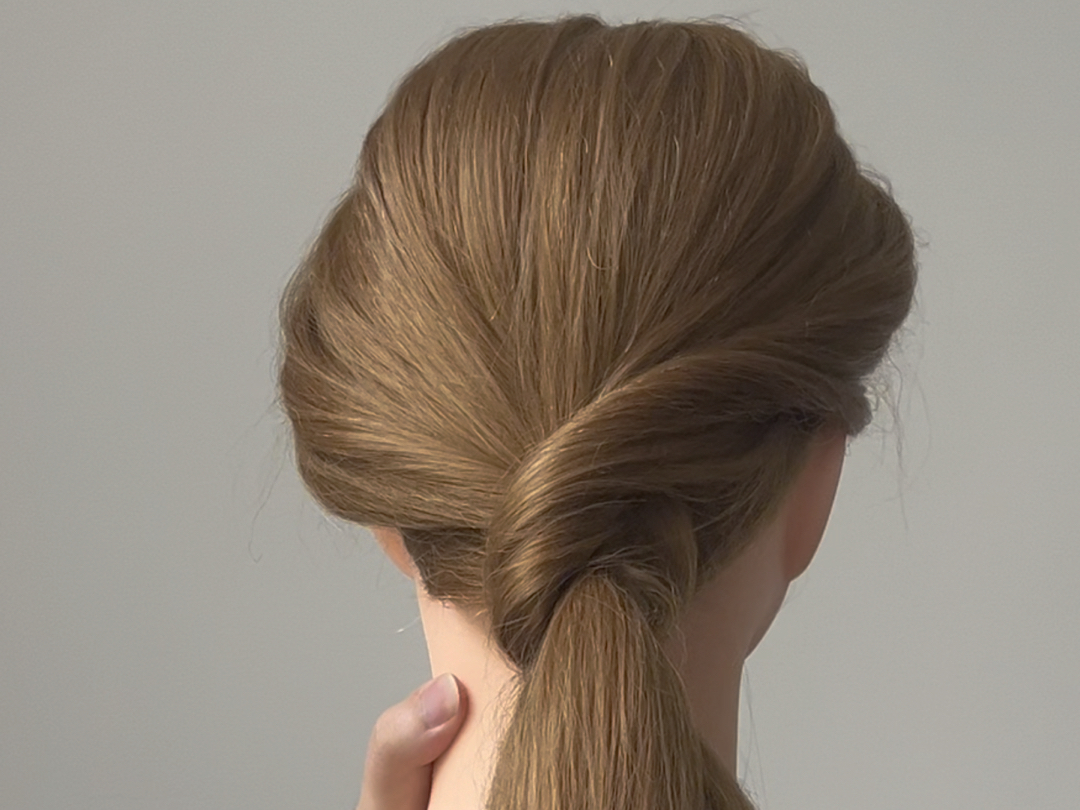 那就把头拿下来扎吧——纹路感低马尾