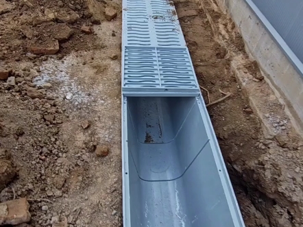 玻璃钢排水沟施工现场