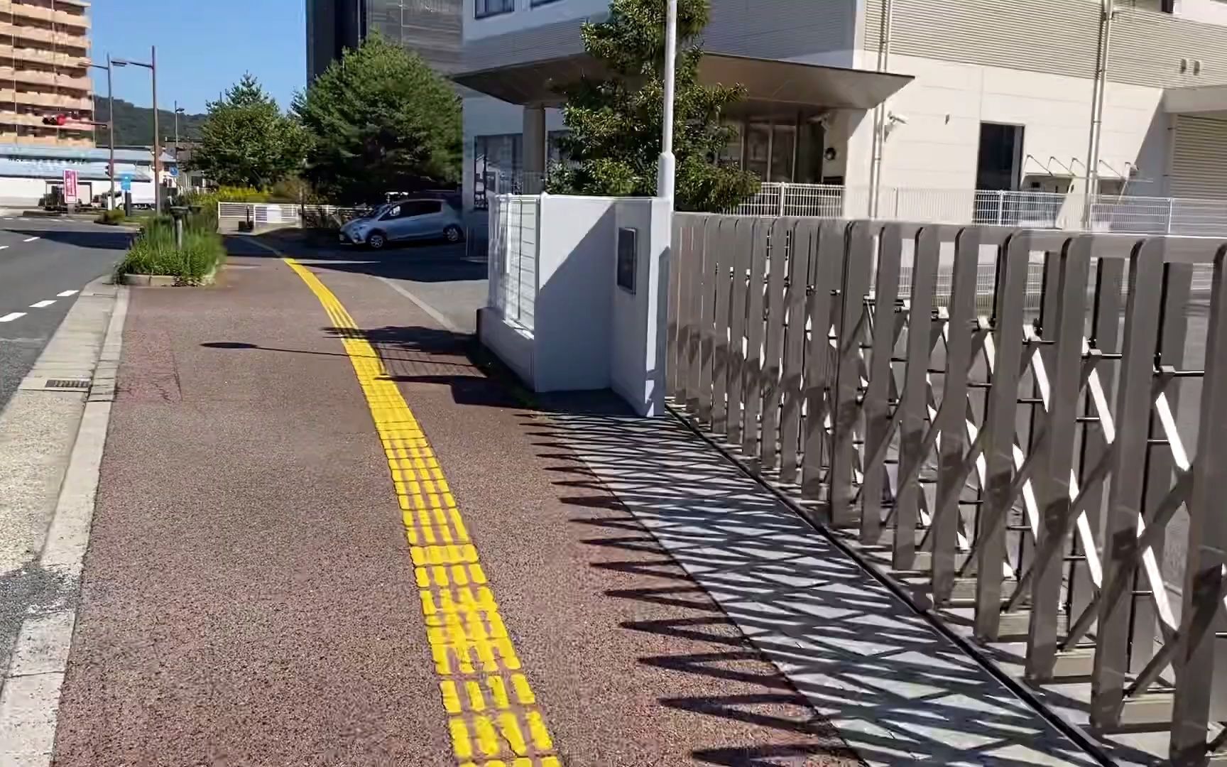 [图]東広島駅前と西条駅前の様子を軽く紹介東広島駅西条駅５キロ賀茂鶴