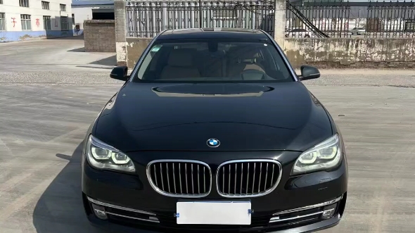 55w15年宝马740li,3.0t四驱商务大师款