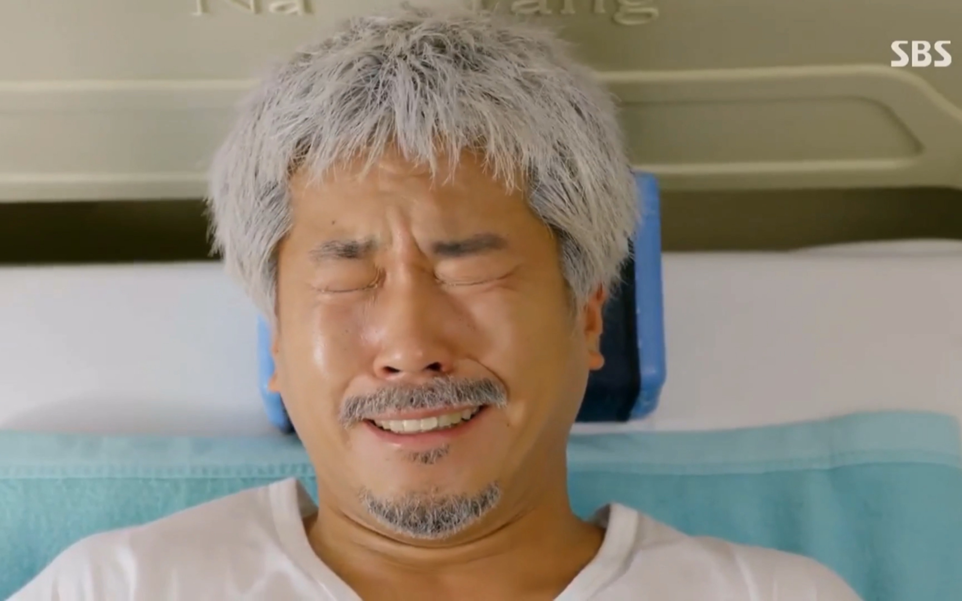 催泪片段 很可怜又很善良很可爱的张宰范大哥 您辛苦了_哔哩哔哩_bili