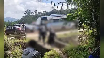 Descargar video: 广西命案嫌犯致5死1伤后出逃，警方悬赏5万缉凶，当地：组织搜山