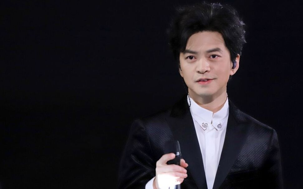 【李健】ring ring ring | 李健笑容混剪3_哔哩哔哩_bilibili