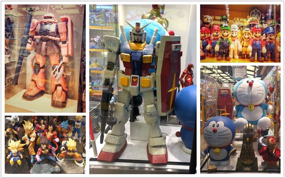 上海豫园城隍庙的两家模玩店