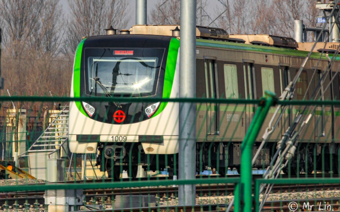 【沈阳地铁】刚出库的十号线又退回去了