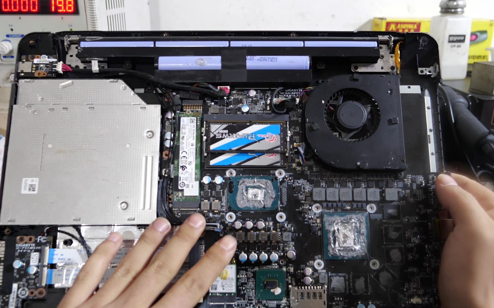 1000块钱回收坏的技嘉i7加1060游戏本,能否大赚一笔呢