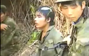 Download Video: 1988年，我侦察兵抓越军俘虏真实影像