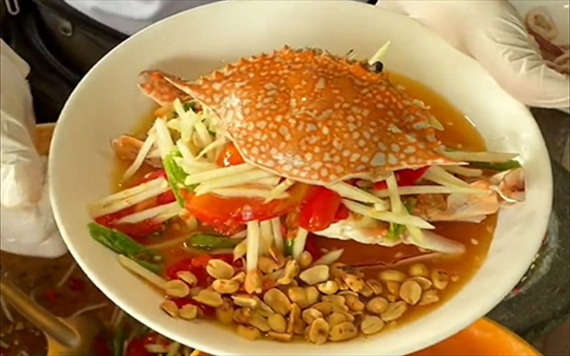 【泰国美食】泰国路边小店,酸酸辣辣的凉拌螃蟹_哔哩哔哩_bilibili