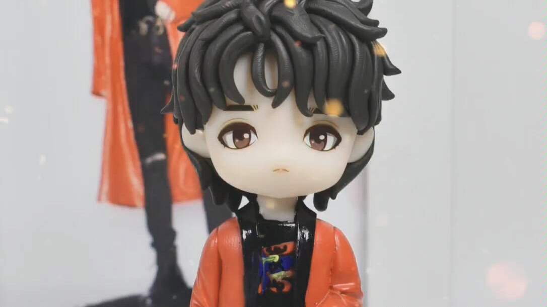 华晨宇演唱会卡通手办制作