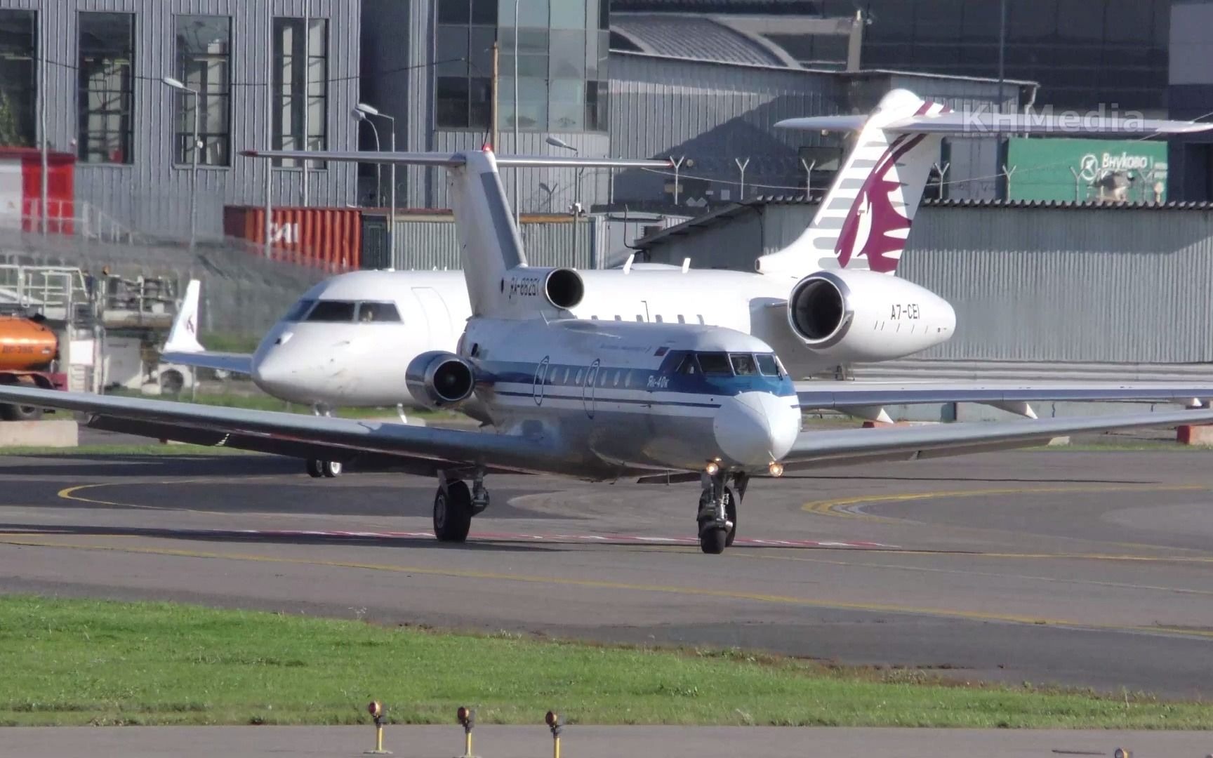 雅克40客机编号ra88251起飞