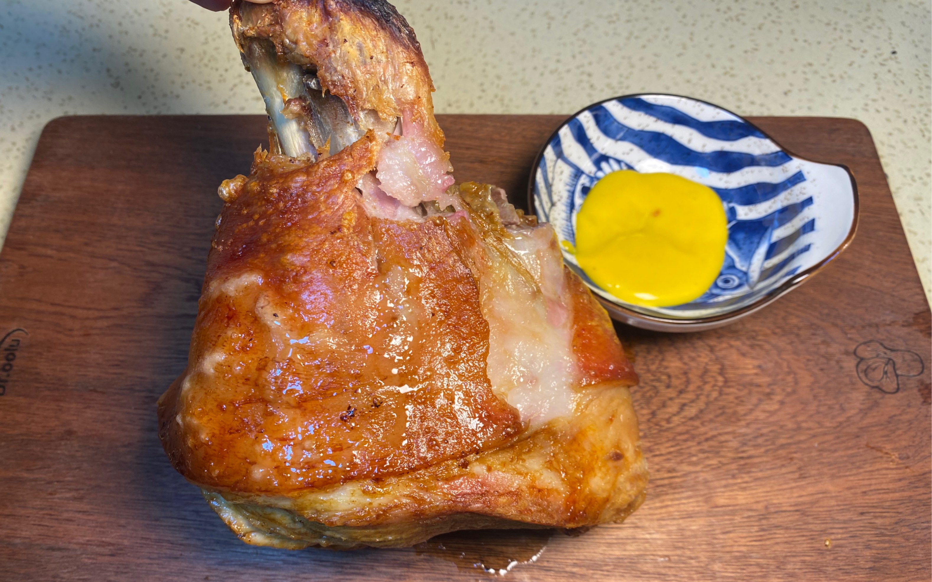 左旋减肥脆皮烤肘子,越吃越瘦