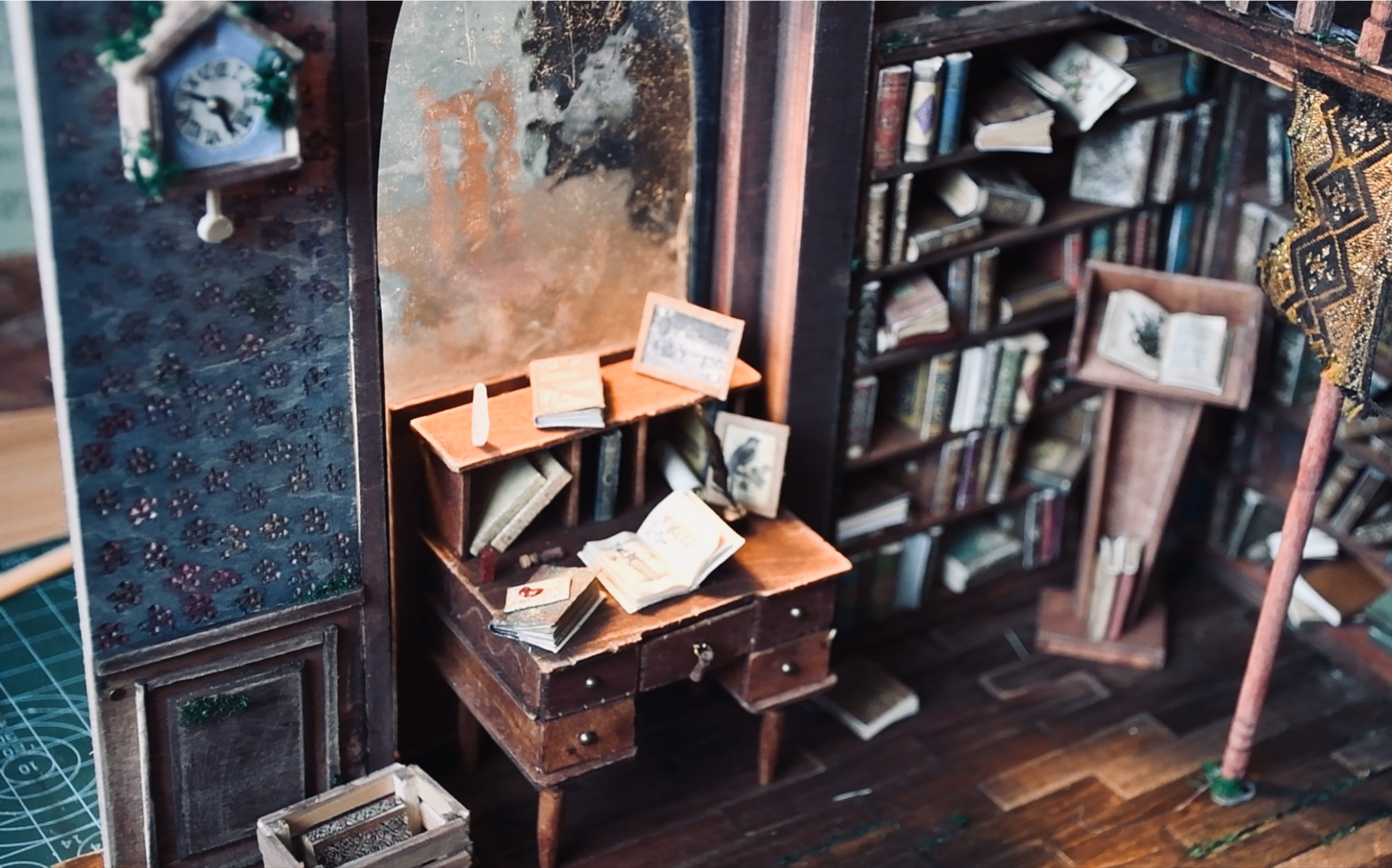 【微缩】这up竟然把古老书房的一角硬生生抠了下来
