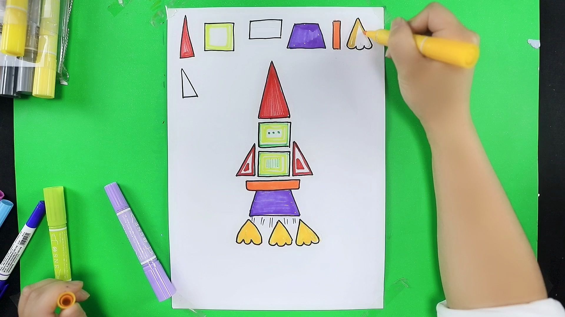 火箭几何拼图图片