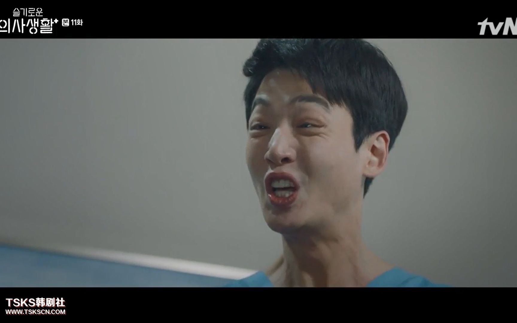 【机智的医生生活】宇宙=universe 哈哈哈哈没毛病