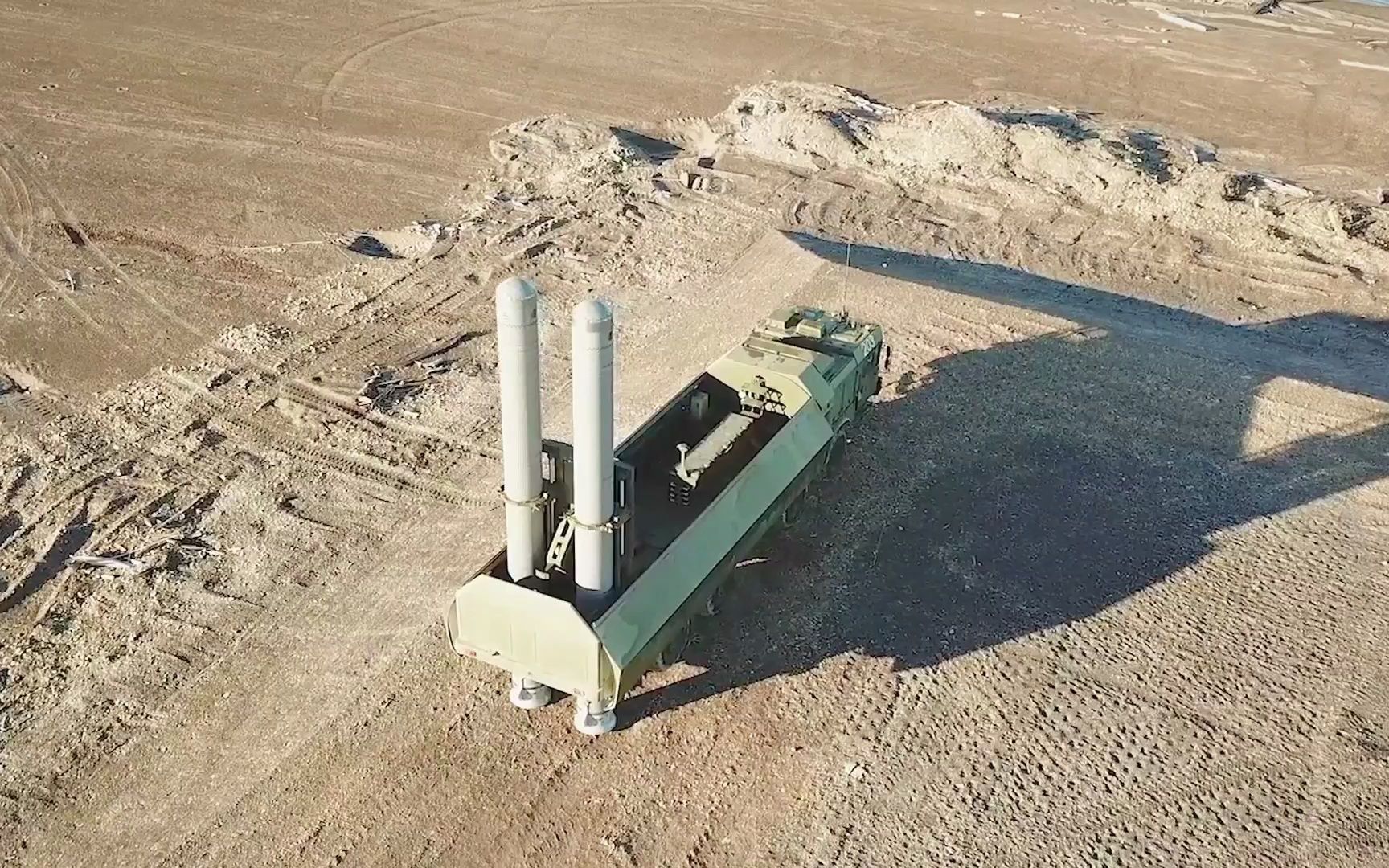 大毛家的 玛瑙 反舰导弹 ss-n-26 3m55 速度2.5马赫 射程600km 重3吨