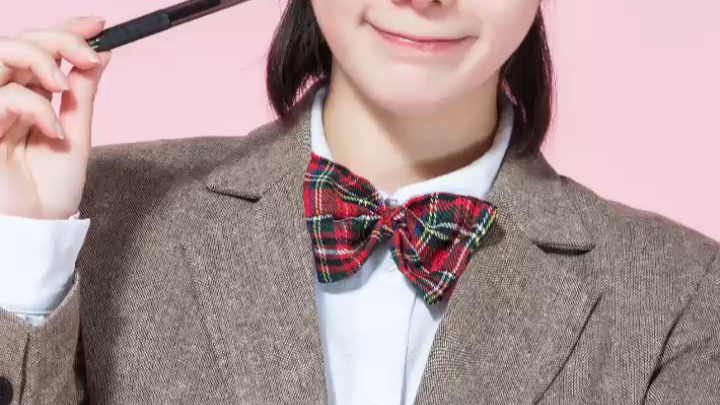 炎炎夏日大家好,我叫庄馥旖,感谢你看到了我