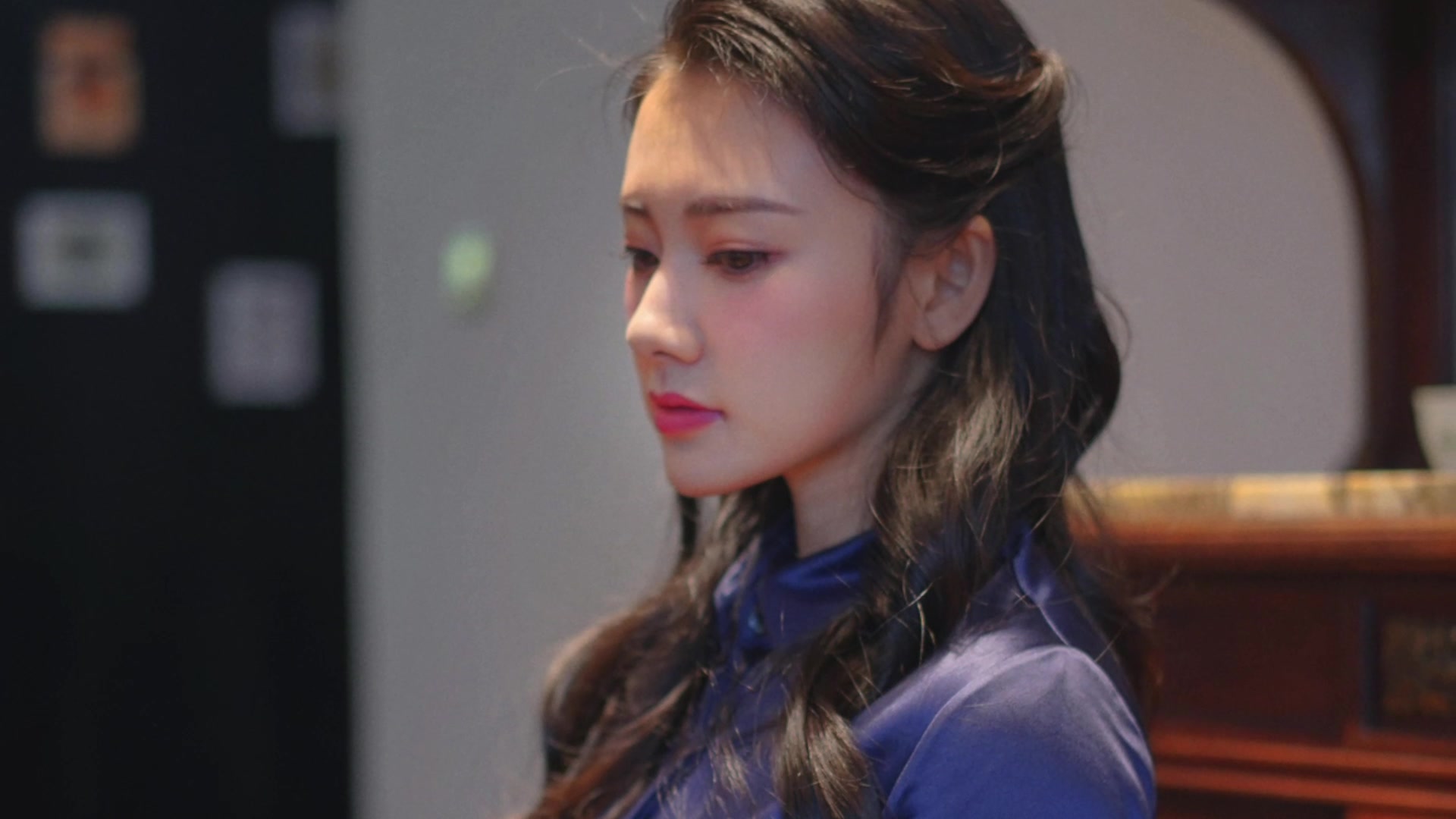 95年女演员孙若淇性感妩媚写真曝光,实在太魅惑