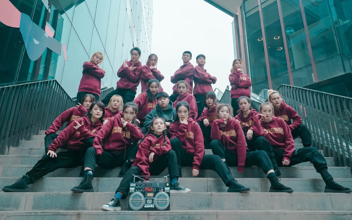 太好玩了创意流行舞串烧魔音oldschool单色舞蹈