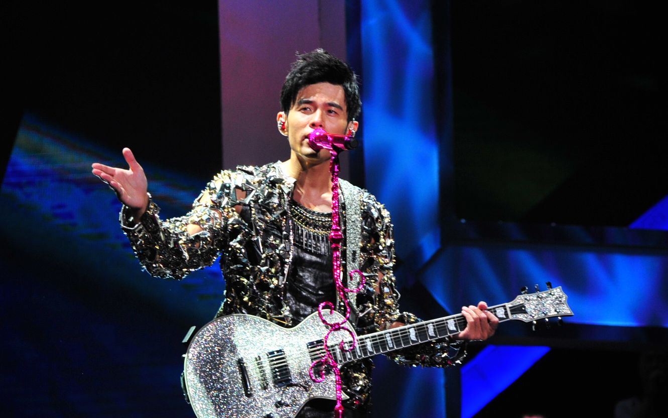 颜值巅峰 唱功巅峰 魔天伦经典现场《一路向北》百听不厌