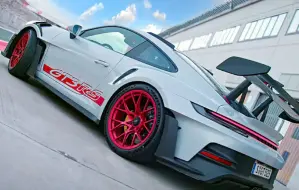 Descargar video: 重磅新车！全新保时捷911GT3 RS首发，实车细节和动态驾驶汇编