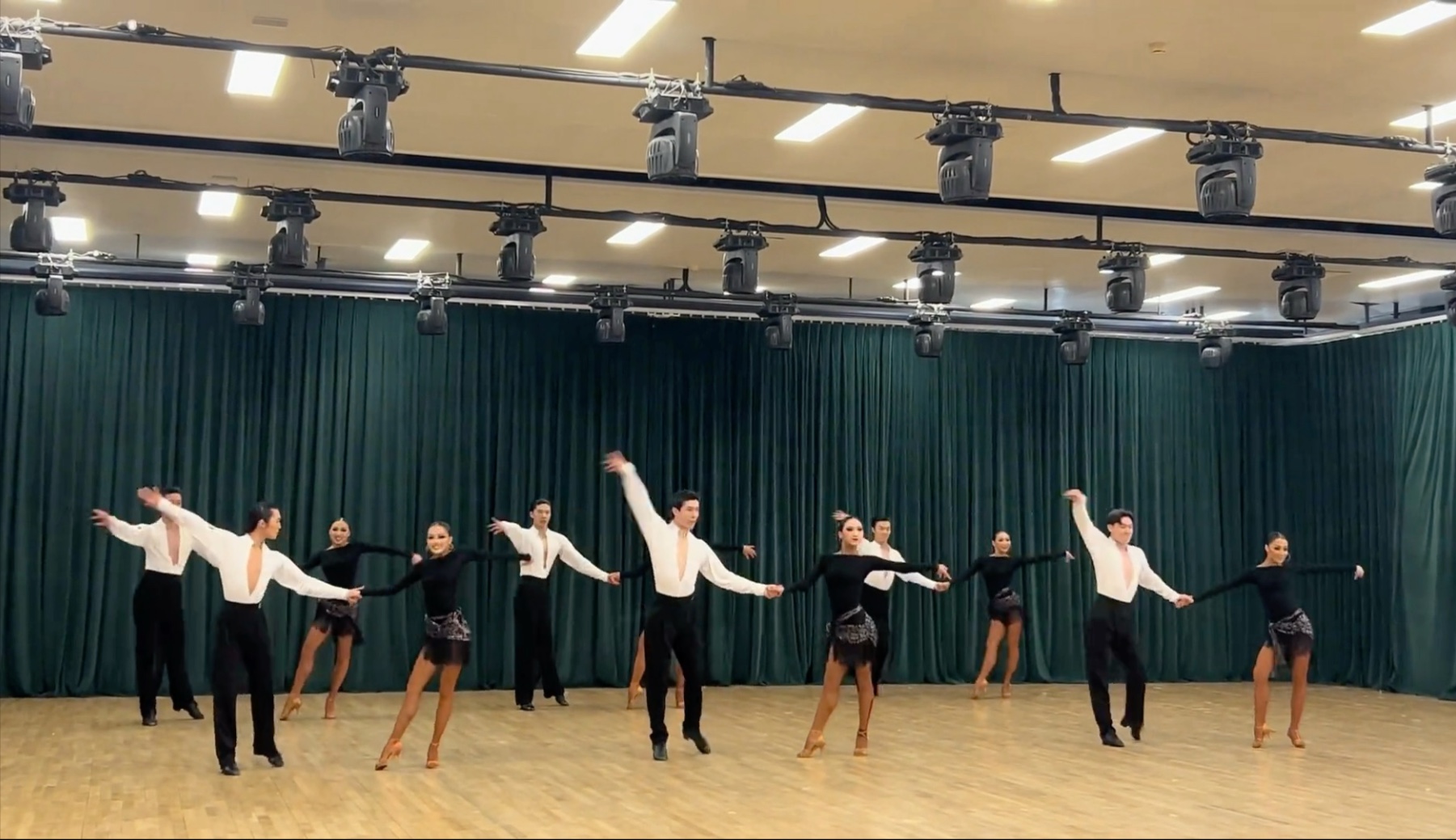 北舞23级国标班·大二上学期期末考试·双人伦巴