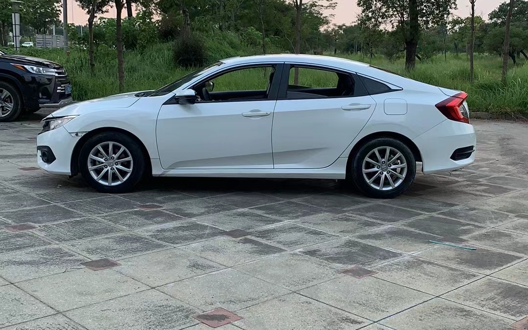 2020款十代本田思域自波,车况精品.