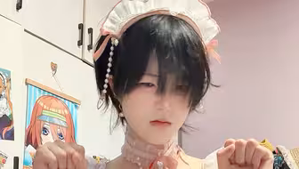 好兄弟又被迫穿女装