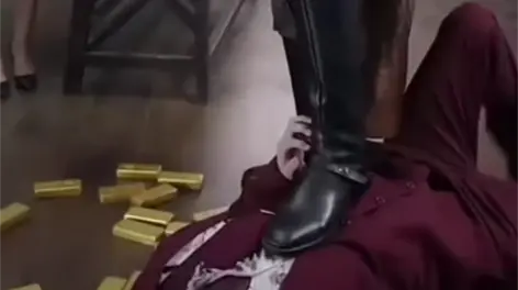 01:00黑靴踩踏评论 4赞与转发最热最新在人间凑数的日子123现在不知道