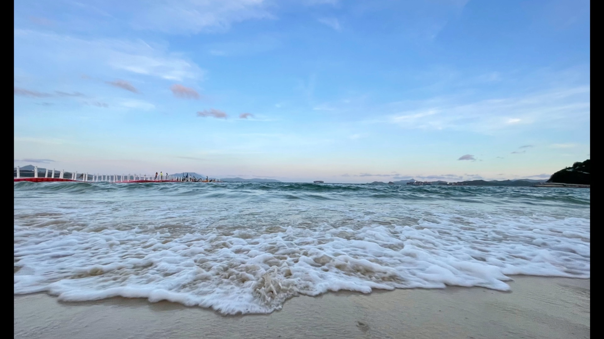 夏日海边|蓝天白云浪花沙滩𐟏–|深圳盐田滨海栈道/大梅沙哔哩哔哩bilibili